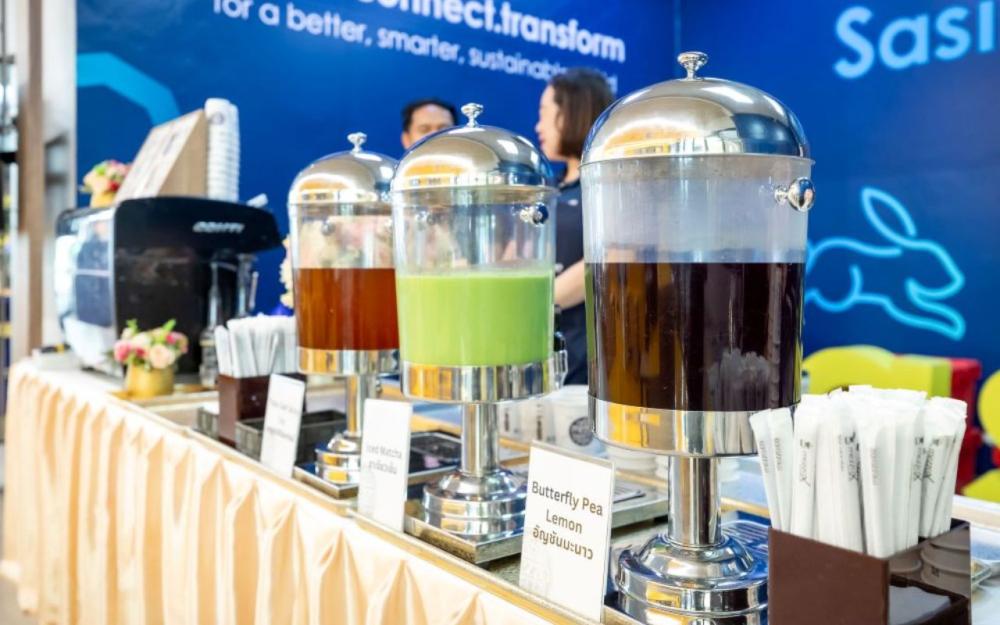 เครื่องดื่มหลากหลายชนิด mezzo