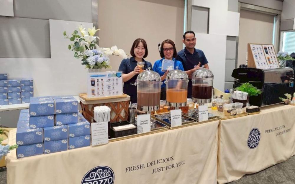 ทีมงานบริการที่ผ่านการฝึกอบรม พร้อมบริการดูแลทุกรายละเอียดตั้งแต่เริ่มจนจบงาน