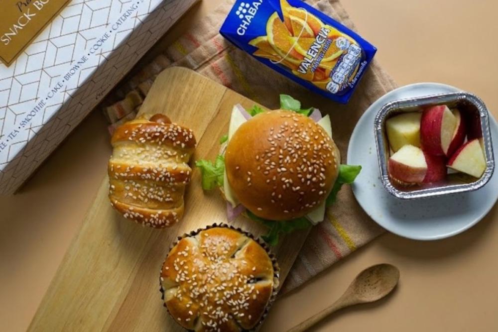 Snack box สแน็คบ๊อก ชุดอาหารว่าง ขนมจัดเบรก อาหารกล่องพร้อมทาน