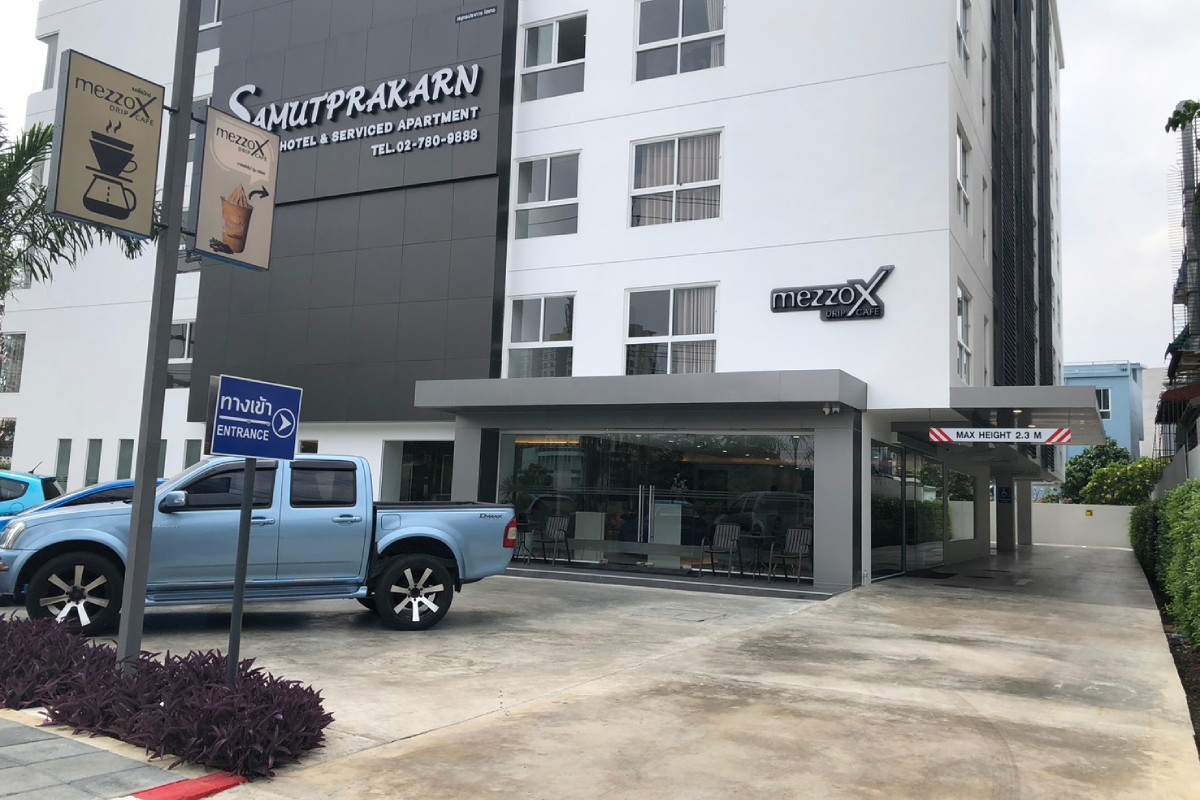 Hotel + MezzoX Drip Caf&eacute;, Samut Prakan